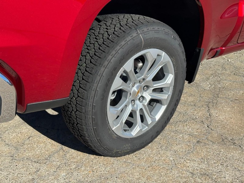 Chevrolet Silverado 1500 Vehicle Image 04