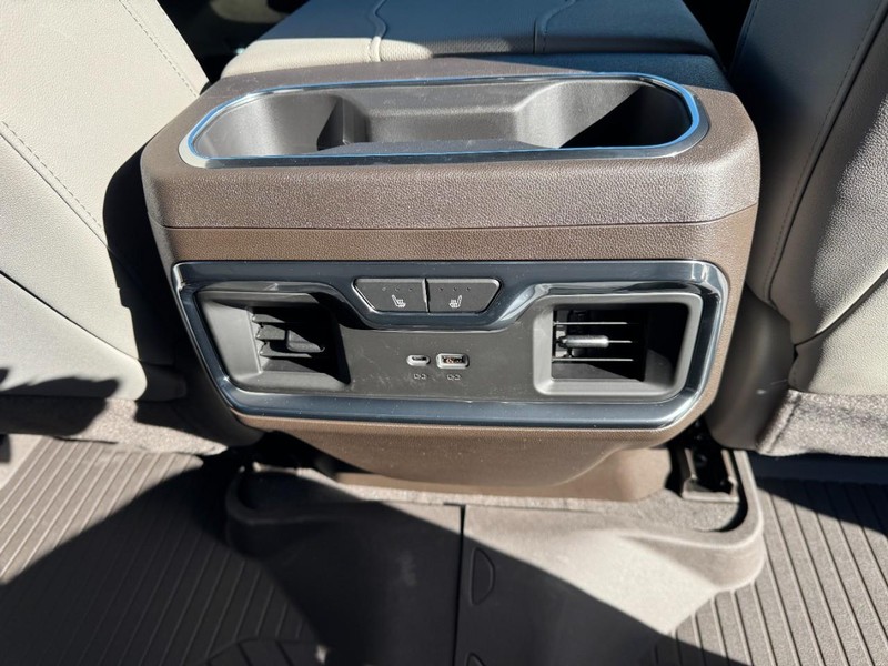 Chevrolet Silverado 1500 Vehicle Image 10