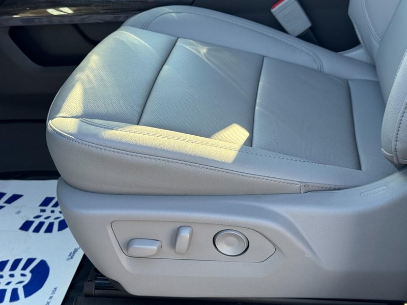 Chevrolet Silverado 1500 Vehicle Image 13