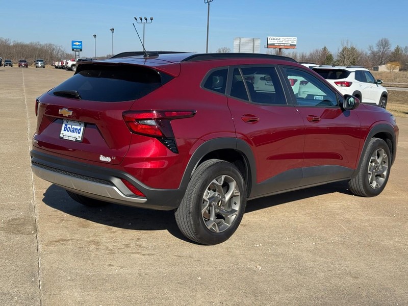 Chevrolet Trax Vehicle Image 03