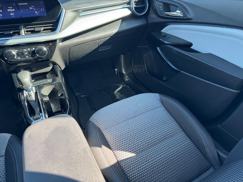 Chevrolet Trax Vehicle Image 15