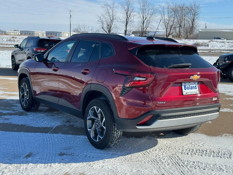 Chevrolet Trax Vehicle Image 06