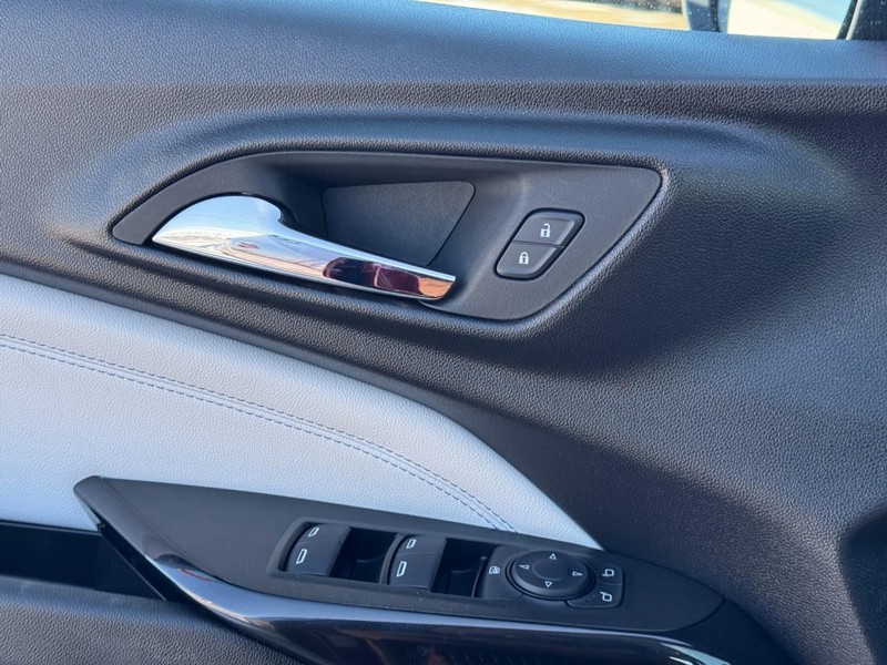 Chevrolet Trax Vehicle Image 22