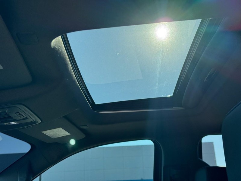 Chevrolet Silverado 2500HD Vehicle Image 20