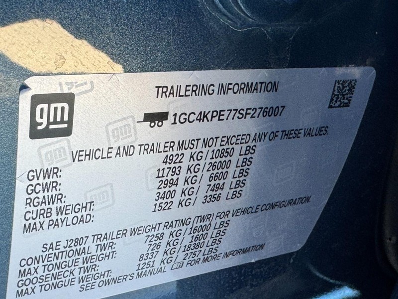 Chevrolet Silverado 2500HD Vehicle Image 23