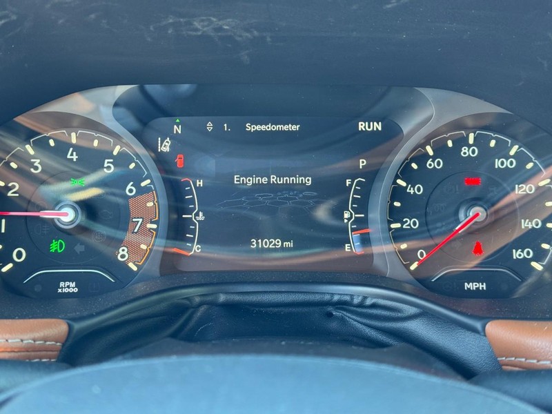 Jeep Compass Vehicle Image 21