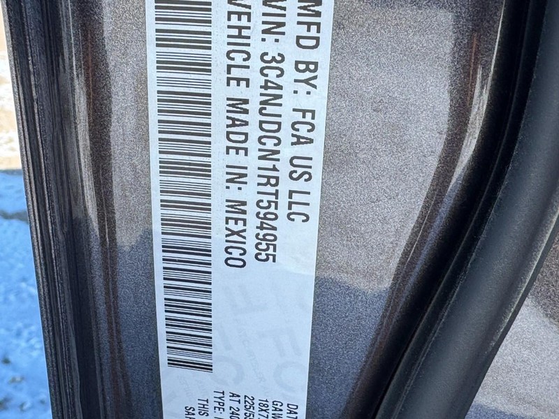 Jeep Compass Vehicle Image 25