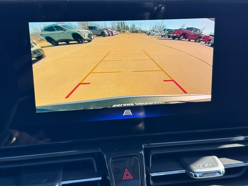 Chevrolet TrailBlazer Vehicle Image 17