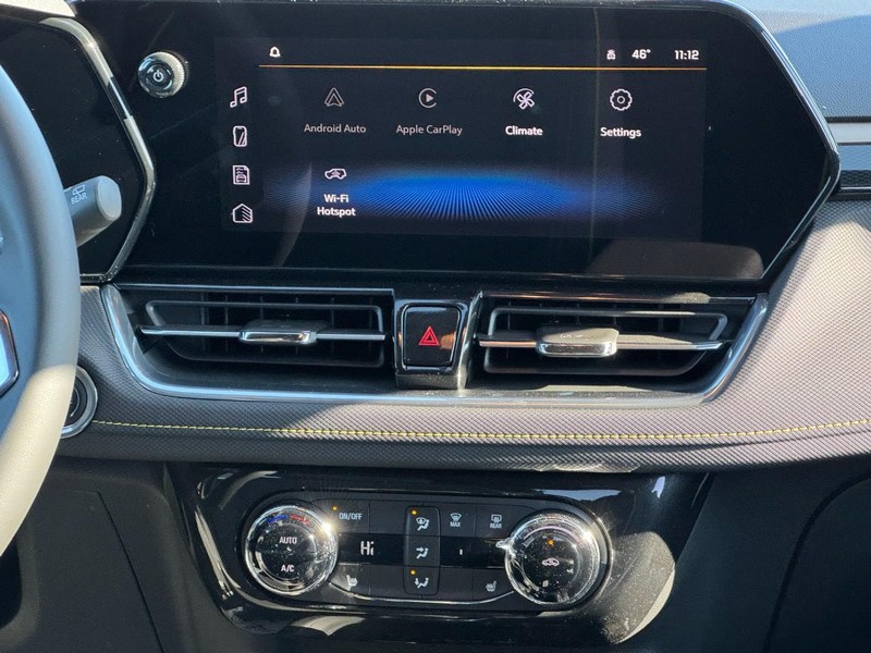 Chevrolet TrailBlazer Vehicle Image 08