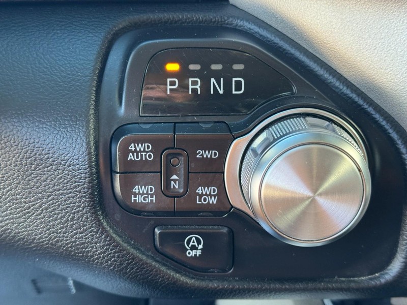 Ram 1500 Vehicle Image 23