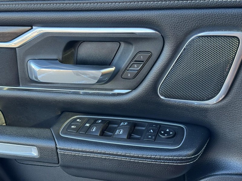 Ram 1500 Vehicle Image 25