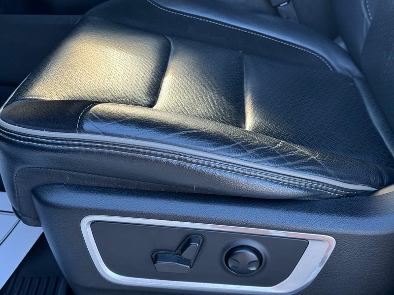 Ram 1500 Vehicle Image 26