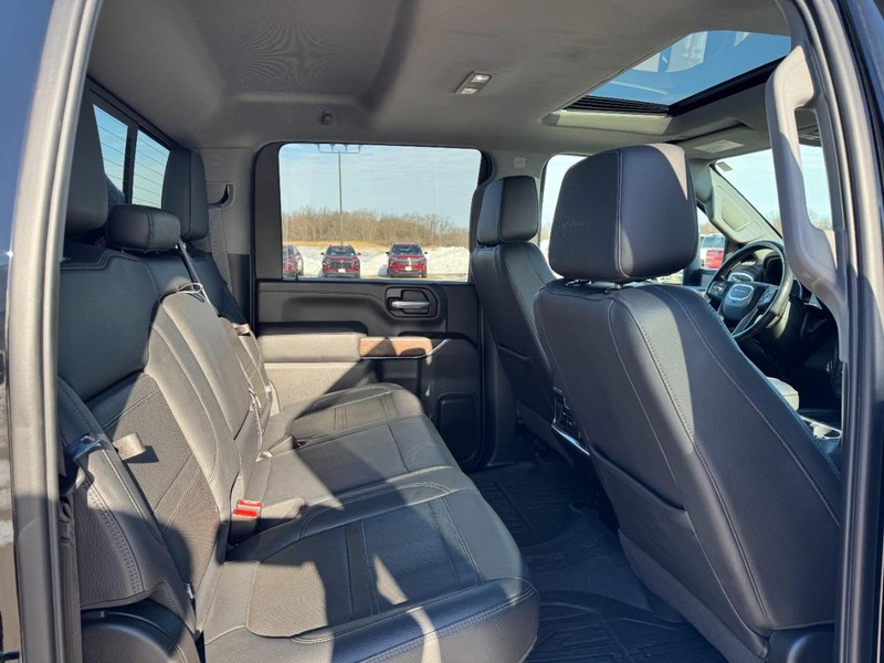 GMC Sierra 2500HD Vehicle Image 08