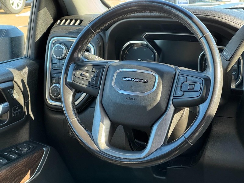 GMC Sierra 2500HD Vehicle Image 10