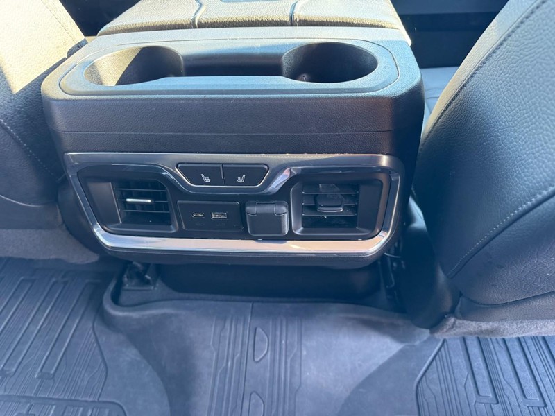 GMC Sierra 2500HD Vehicle Image 14