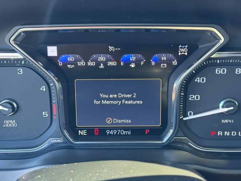 GMC Sierra 2500HD Vehicle Image 18