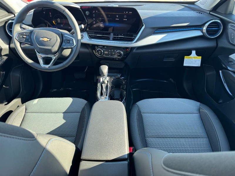 Chevrolet Trax Vehicle Image 06