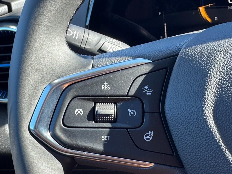 Chevrolet Trax Vehicle Image 12