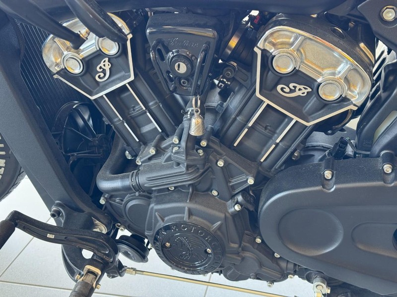 Indian Scout Bobber Vehicle Image 08