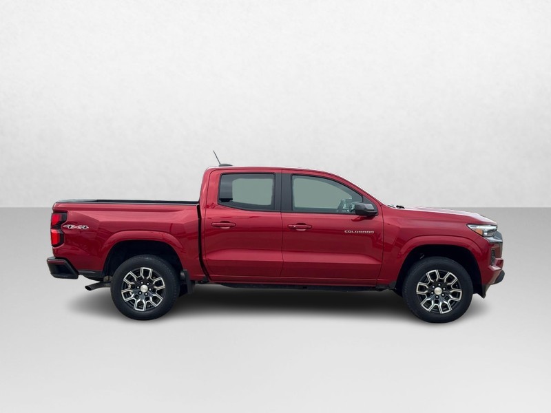 Chevrolet Colorado Vehicle Image 02