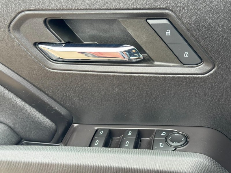 Chevrolet Colorado Vehicle Image 23