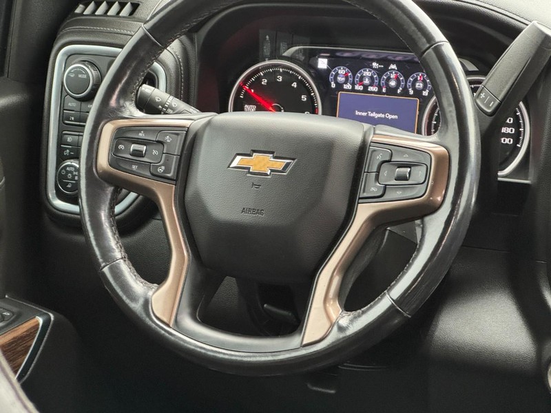 Chevrolet Silverado 1500 LTD Vehicle Image 11