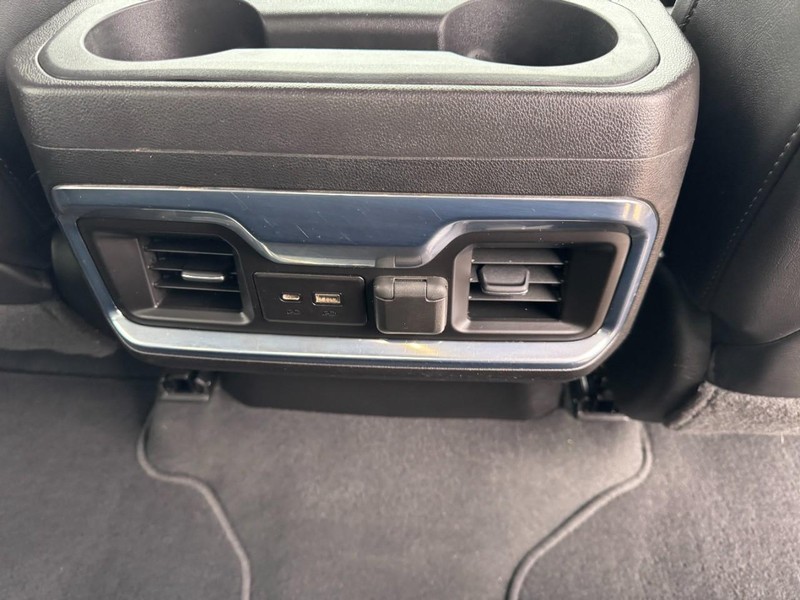 Chevrolet Silverado 1500 LTD Vehicle Image 15