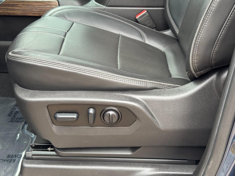 Chevrolet Silverado 1500 LTD Vehicle Image 23