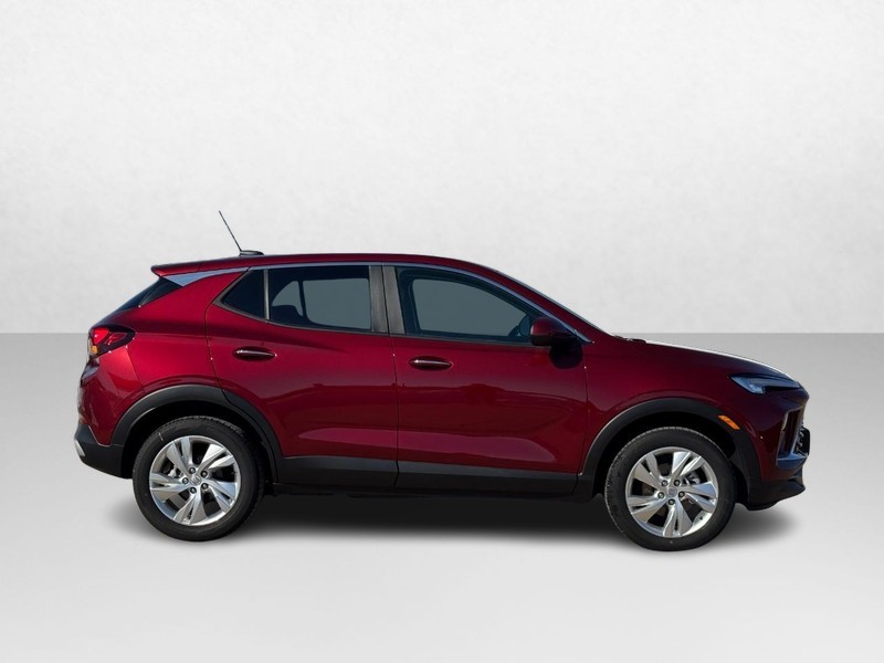 Buick Encore GX Vehicle Full-screen Gallery Image 02