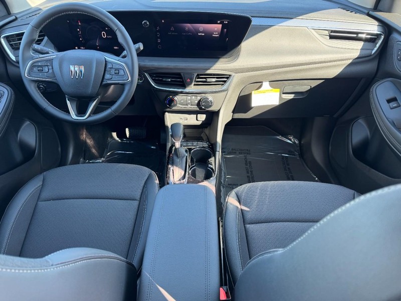 Buick Encore GX Vehicle Full-screen Gallery Image 11