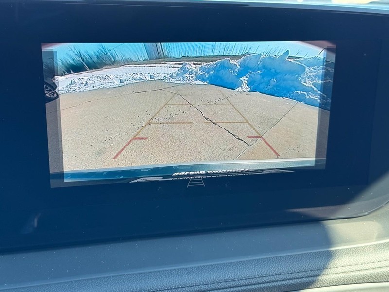 Buick Encore GX Vehicle Full-screen Gallery Image 20