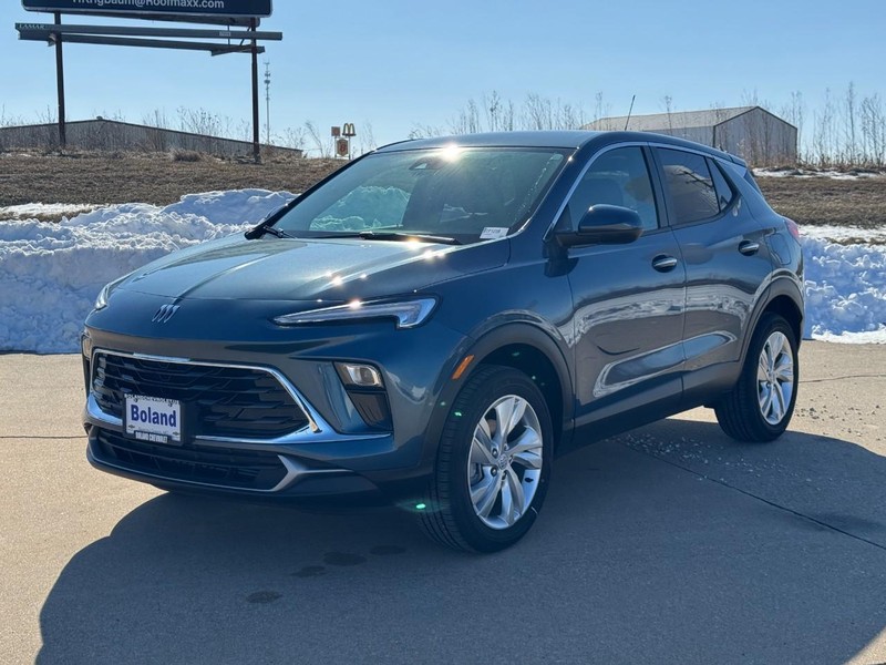 Buick Encore GX Vehicle Full-screen Gallery Image 08