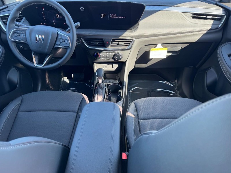 Buick Encore GX Vehicle Full-screen Gallery Image 11