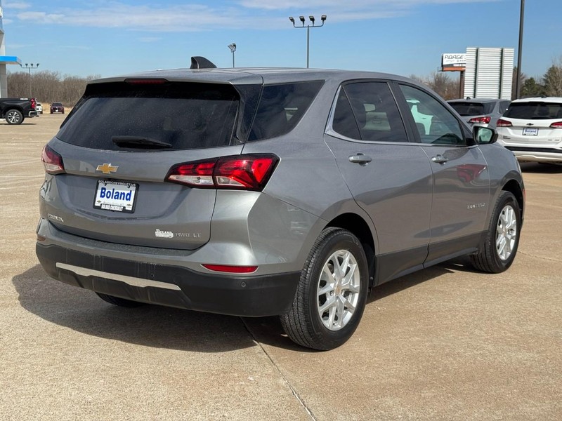 Chevrolet Equinox Vehicle Full-screen Gallery Image 03