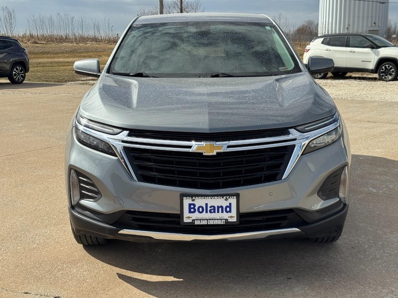 Chevrolet Equinox Vehicle Full-screen Gallery Image 09