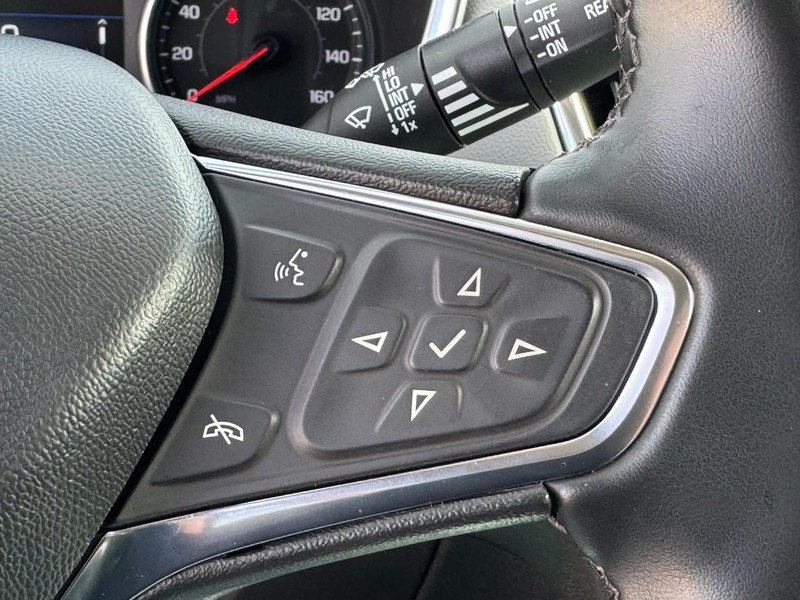 Chevrolet Equinox Vehicle Full-screen Gallery Image 19