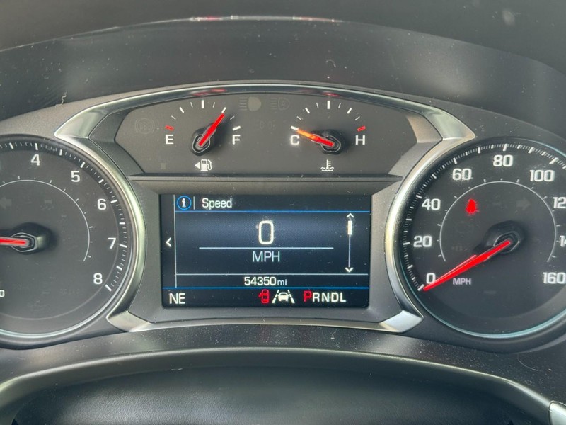 Chevrolet Equinox Vehicle Full-screen Gallery Image 20