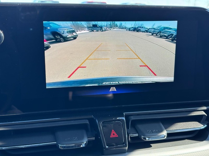 Chevrolet TrailBlazer Vehicle Image 16