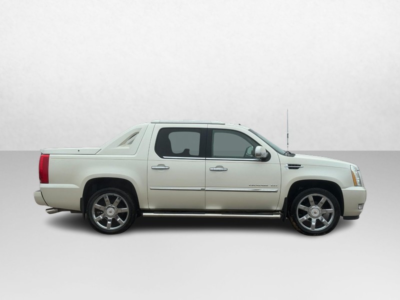 Cadillac Escalade EXT Vehicle Image 02