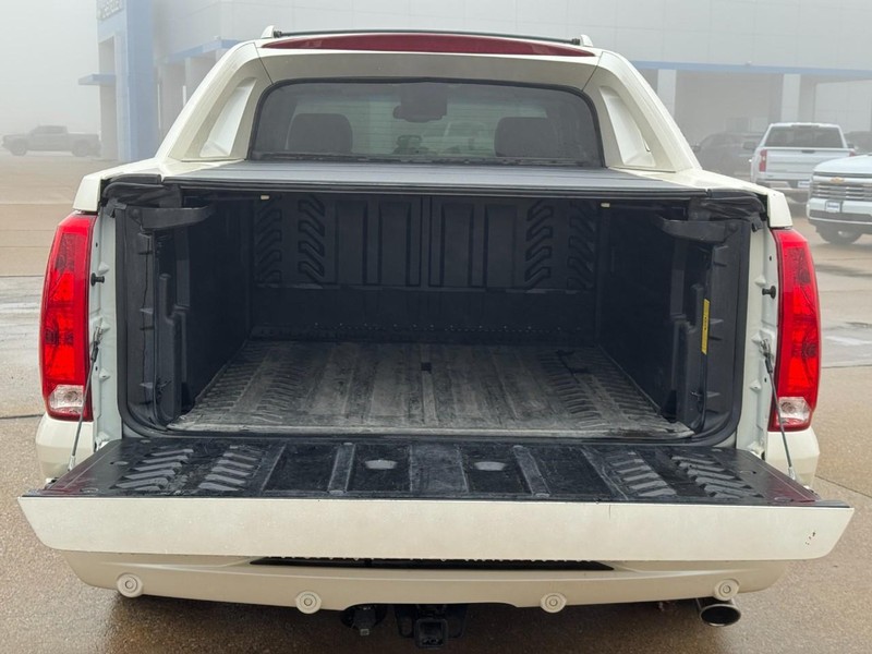 Cadillac Escalade EXT Vehicle Image 04