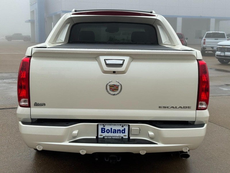 Cadillac Escalade EXT Vehicle Image 05