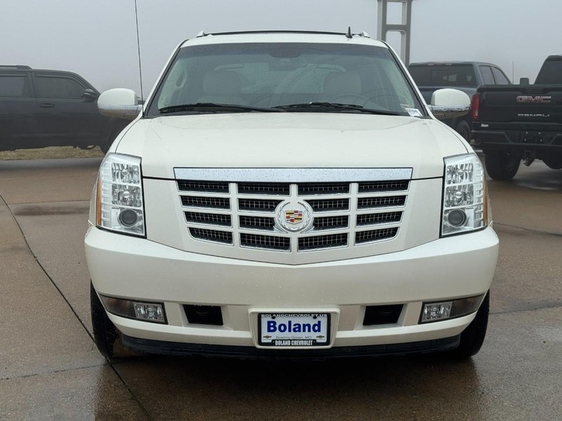 Cadillac Escalade EXT Vehicle Image 09
