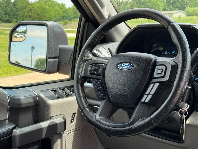 Ford F-150 Vehicle Image 12
