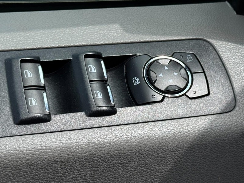 Ford F-150 Vehicle Image 23