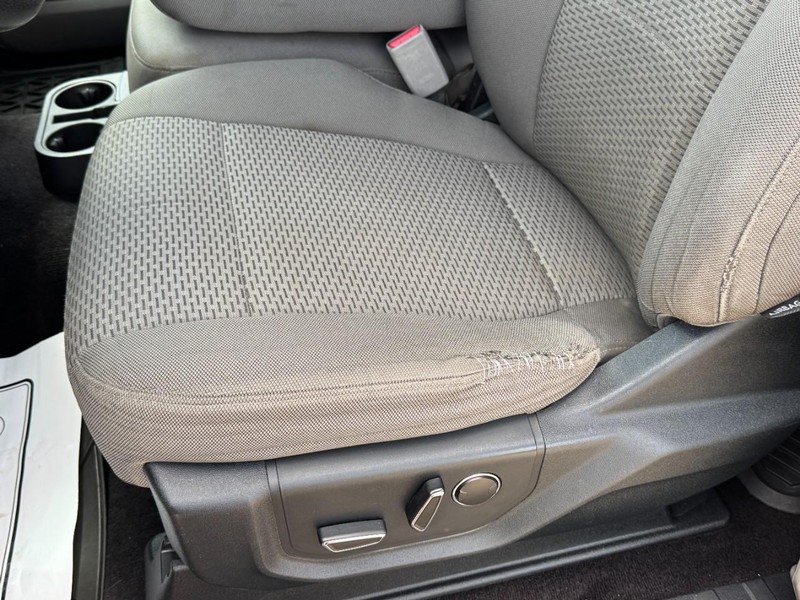 Ford F-150 Vehicle Image 24