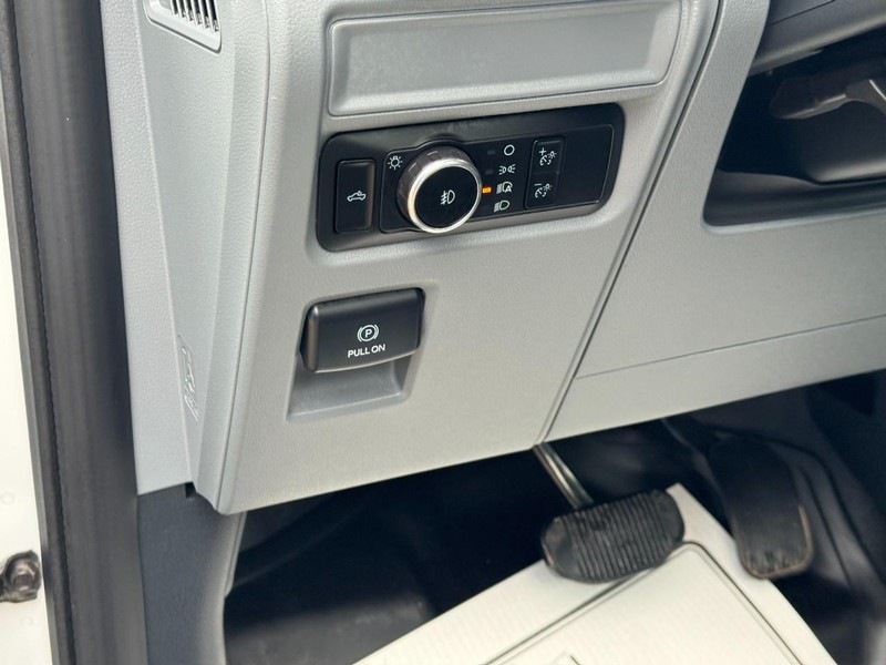 Ford F-150 Vehicle Image 12