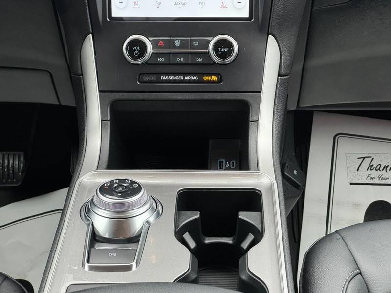 Ford Edge Vehicle Image 14