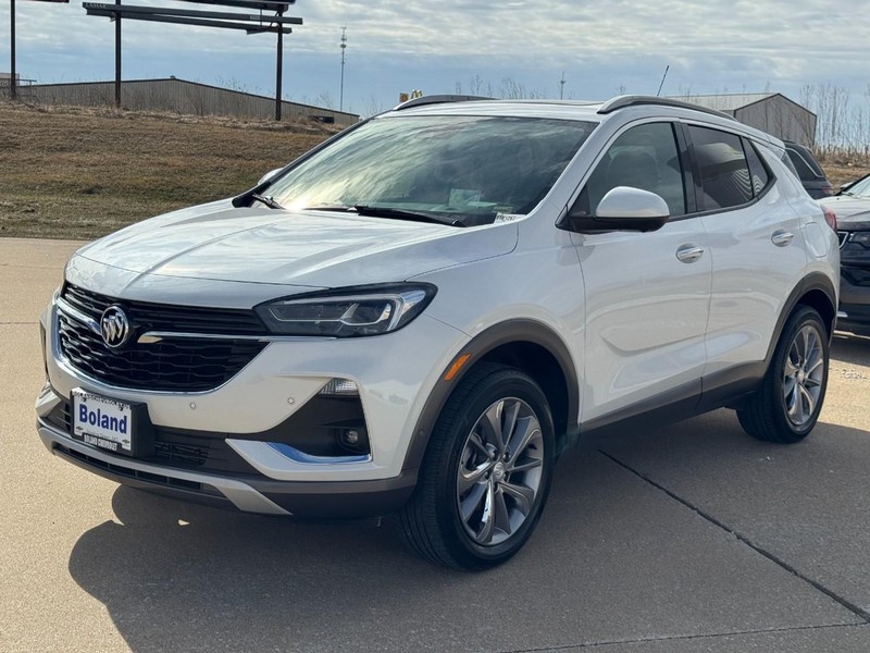 Buick Encore GX Vehicle Full-screen Gallery Image 08