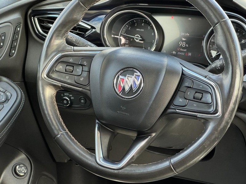 Buick Encore GX Vehicle Full-screen Gallery Image 12