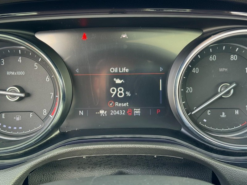 Buick Encore GX Vehicle Full-screen Gallery Image 19